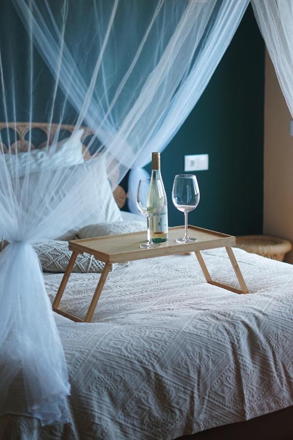 Lovin Luxury Romantic Suite With Jacuzzi อัลบูเฟรา ภายนอก รูปภาพ